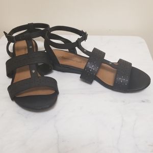 American Eagle Sandals